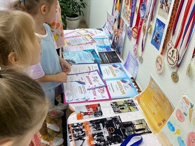 Выставка "Быть здоровым - это модно"